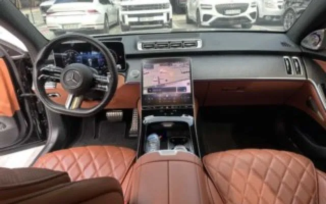 벤츠중고차 S클래스-W223 S400 d 4MATIC 매물 사진 9 - 2022/02 80,615km