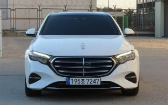 벤츠중고차 E-클래스 W214 E220d 4MATIC 매물 사진 10 - 2024/10 32,227km