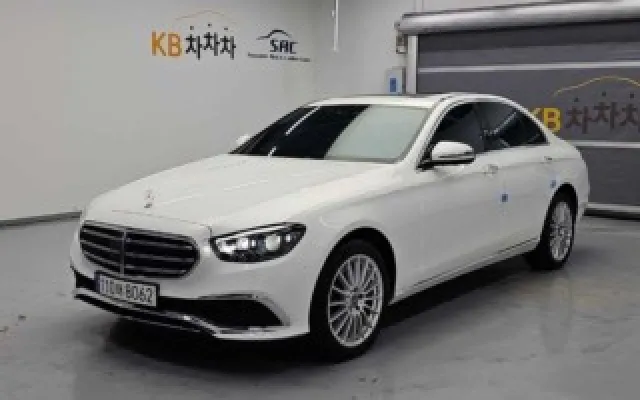 벤츠중고차 E-클래스 W213 E220d 4MATIC 익스클루시브 매물 사진 1 - 2023/08 47,043km